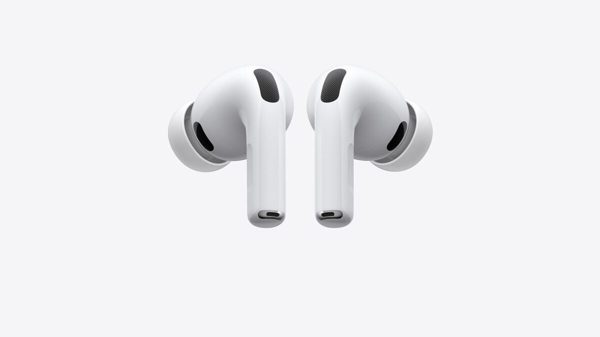 AirPods 5 vs AirPods Pro 3: Which Should You Buy in 2026?