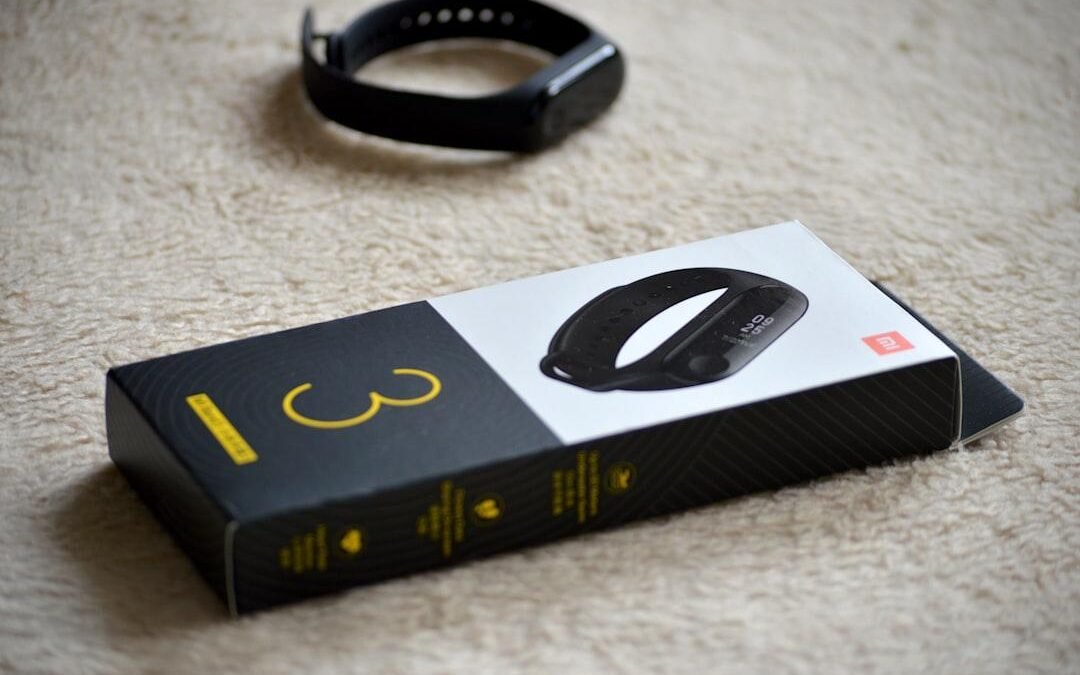 Luna Band vs Garmin Cirqa: 2026 Fitness Tracker Comparison