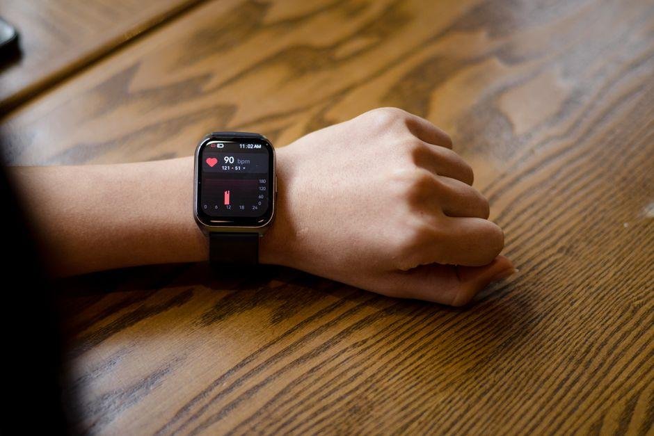 How Accurate Are Smartwatch Calorie Counters? (2026 Test) | Specvaro