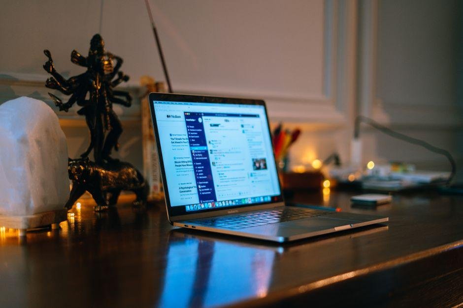How to Set Up a Syncthing Home Cloud on an Old Laptop