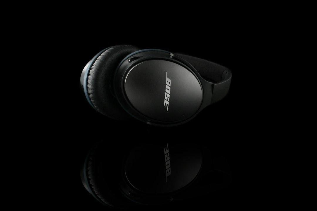 Bose QC Gen 2 vs Gen 1: Is the Upgrade Worth It in 2026? | Specvaro